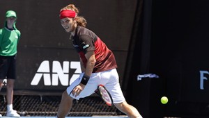 Lacko zdolal Selu a vyzve Nišikoriho, Kučová vypadla