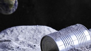 Na Mesiaci sme zanechali obrovské množstvo odpadu