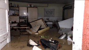 VIDEO: Deň po povodniach na východe. Niektorí hovoria, že také ešte nezažili, vodu mali v izbách až po pás