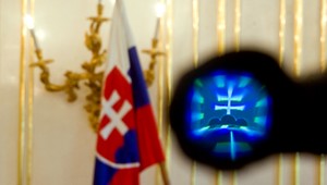 Biela - modrá - červená? Naša vlajka môže vyzerať aj inak