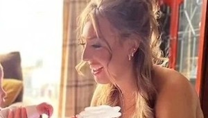 Okolie ju odsudzovalo, lebo otehotnela v 14-tich: Na maturitnom plese všetkým vyrazila dych