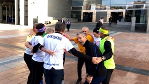 Otec Gombita je už v Bruseli. Denne zabehol 200 kilometrov