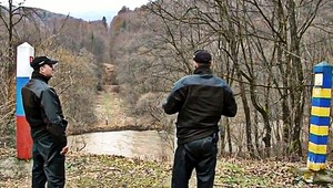 Pašeráci z Ukrajiny vozia tovar lietadlami, cigarety stoja o euro menej