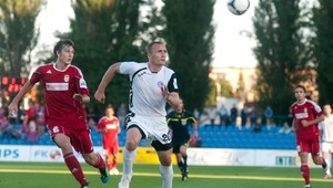 V EL úspešná Senica začala Corgoň ligu prehrou s B.Bystricou 2:3