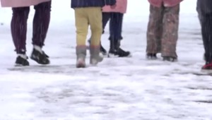 Starosta hrozí výpoveďou upratovačke v škôlke. Nechce totiž umývať pokakané deti