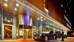 Hostia naposledy zaspia v Kempinski. Zobudia sa v Grand Hotel River Park