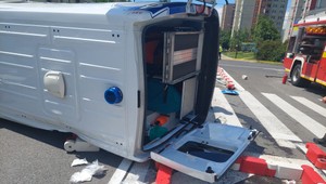 Dopravná nehoda v hlavnom meste: Žena z havarovanej sanitky zraneniam podľahla