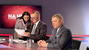 Na hrane s "10-ročným premiérom Ficom" a "posluhovačom Západu" Borisom Kollárom