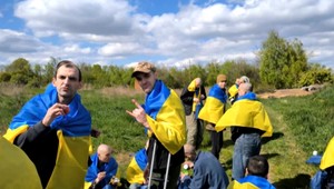 437. deň na Ukrajine: Z ruského zajatia sa vrátilo domov ďalších 45 obrancov oceliarní