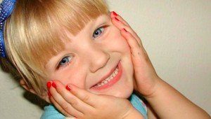 V prípade smrti trojročnej Vanesky padol verdikt. Obžalovaných súd oslobodil