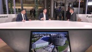 Štúdio 24 s Milanom Uhríkom a Petrom Pollákom