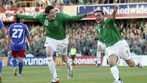 Severní Íri nahradili zraneného Laffertyho 18-ročným Keeom