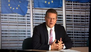 Ďalší kandidáti na prezidenta. Šefčovič prijal ponuku, Harabin odovzdal hlasy