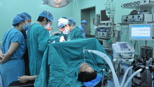 Svetový unikát: Podarila sa prvá úplná transplantácia penisu