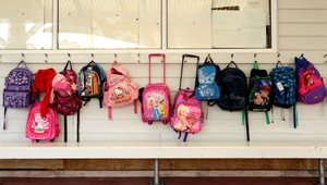 Učiteľka (31) mala zneužiť žiaka (12), čaká dieťa