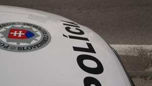 Vyhrážal sa rodine zabitím, skončil v rukách policajtov