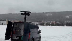 Bizarný únik: Páchateľ utiekol z policajnej budovy cez toalety