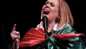 Harry a Adele na spoločnej dovolenke?! Schudnutá speváčka je po rozchode voľná!