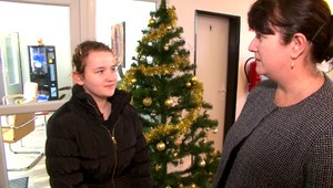 Dcéra (14) musela predčasne dospieť. Obetavá matka jej preto prostredníctvom Darovaných Vianoc vysnívala jeden špeciálny deň