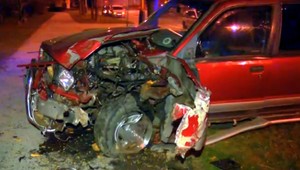 Žiak základnej školy zobral otcovi auto, pod vplyvom alkoholu havaroval