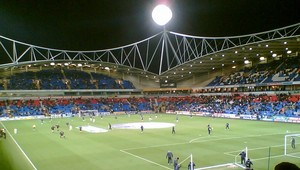 Brankár skončil zakrvavený