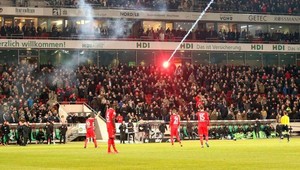 Priaznivci Wolfsburgu zasiahli svetlicou striedačku domácich