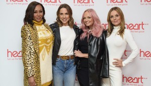 Ohrozí Mel B veľkolepé turné? Speváčka prichádza o ZRAK!