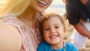 Česká modelka šokovala matky výchovou svojho syna: Má len 3 roky a je z neho vegán, ktorý rád medituje