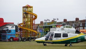 Mladík utrpel vážne poranenie hlavy v zábavnom parku. Na mieste zomrel