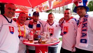 Fanúšikovia sa búria: Vraj je u nás drahé pivo!