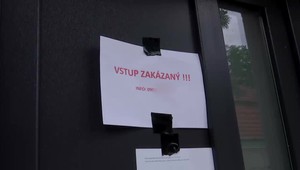 Majiteľ stanice vymkol záchranárov počas služby. Ostali na ulici