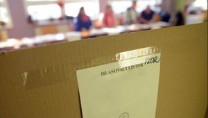 Volebné miestnosti sa čoskoro otvoria. Takto sa mestá a obce pripravujú