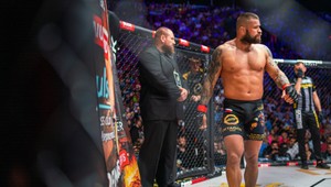 Vémola sa opäť pustil do Peštu: Si normálny idiot!