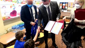 Po návšteve ministrov skončila celá trieda v karanténe: Roman Mikulec mal pozitívny PCR test