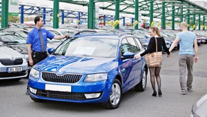 Valentínska analýza: Pre mužov predstavuje auto skôr srdcovú záležitosť, ženy v ňom vidia praktického pomocníka