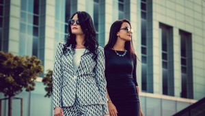 Nohavice alebo šaty – čo bude túto jar viac trendy?