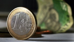 Tretina Slovákov tvrdí, že po zavedení eura došlo určite k zdražovaniu