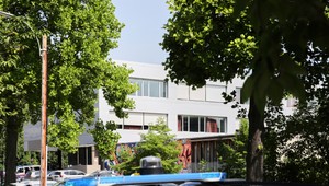 Incident vo Veľkých Kapušanoch: Študent sa mal s nožom v ruke vyhrážať zabitím učiteľovi