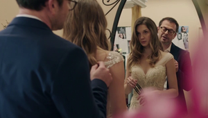 Nebezpečne to iskrí: Terapeut Stach tesne pred svadbou šokuje Alžbetu odvážnym návrhom!