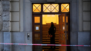 Nové skutočnosti o streľbe na Karlovej univerzite v Prahe: Vrah sa tesne minul s políciou