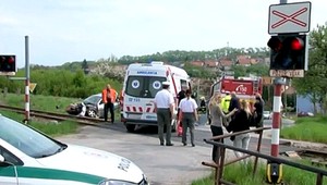 Zázrak na železničnom priecestí. Michal prežil zrážku s vlakom