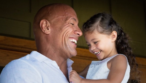 Rozkošné VIDEO spievajúceho The Rocka s dcérkou! Netuší, že počuje vlastného otca!