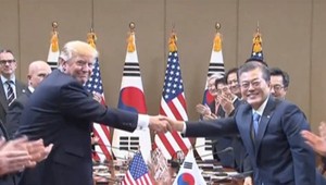 Trump dorazil do Severnej Kórey. Prisľúbil riešenie krízy s KĽDR