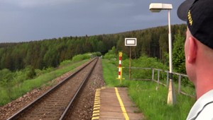 Pre rozchod s priateľkou chcel skočiť z kráľovského mosta, policajti ho zachránili