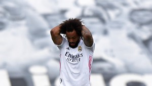 Štvornásobný víťaz Ligy majstrov v hľadáčiku Leedsu aj Evertonu