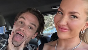 Po takmer dvoch mesiacoch zverejnila priateľka zosnulého speváka srdcervúce fotografie!