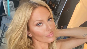 Sú TOTO prirodzené prsia?! Krainová (48) hore bez ohúrila a úprimne priznala, či sú pravé!