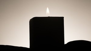 Syn slávnej lesbickej speváčky prehral boj s drogami! Mal len 21 rokov