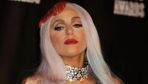 Lady Gaga čelí žalobe. Vraj okradla asistentku