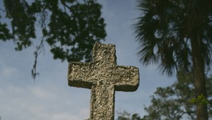 Krížové cesty: tradícia stará stáročia… a jeden muž, ktorý ju vyrezal z dreva vlastnými rukami